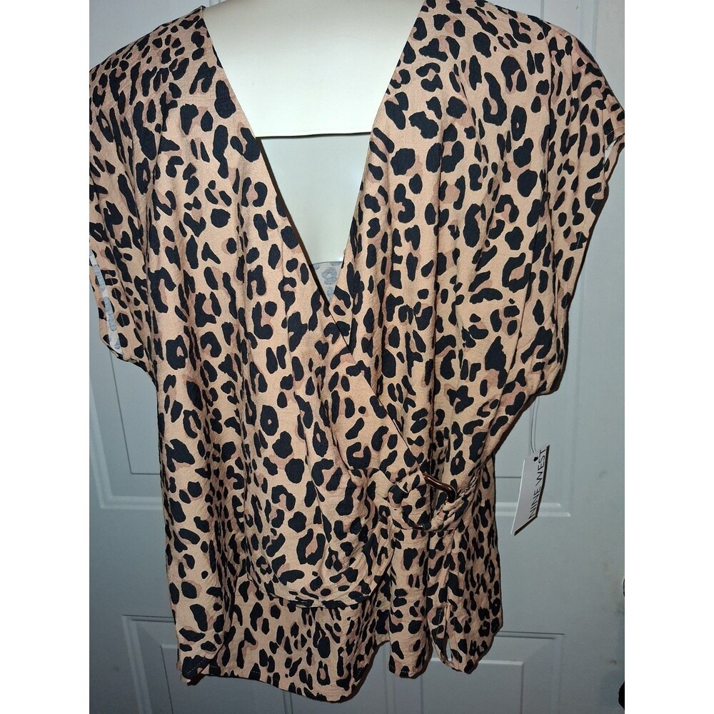 Nine West Women's Sleeveless Top Size XL Animal Print NWT
